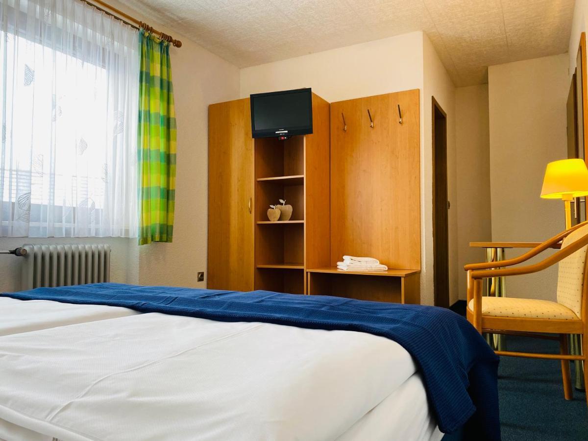 Zum Goldenen Adler Hotel Pfarrweisach Ngoại thất bức ảnh